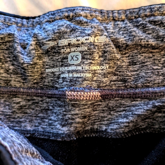 Brooks for Women xs workout pants - Picture 2 of 5